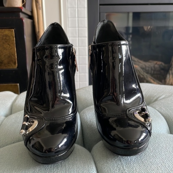 Christian Dior Patent Leather Heel Booties - Picture 2 of 16